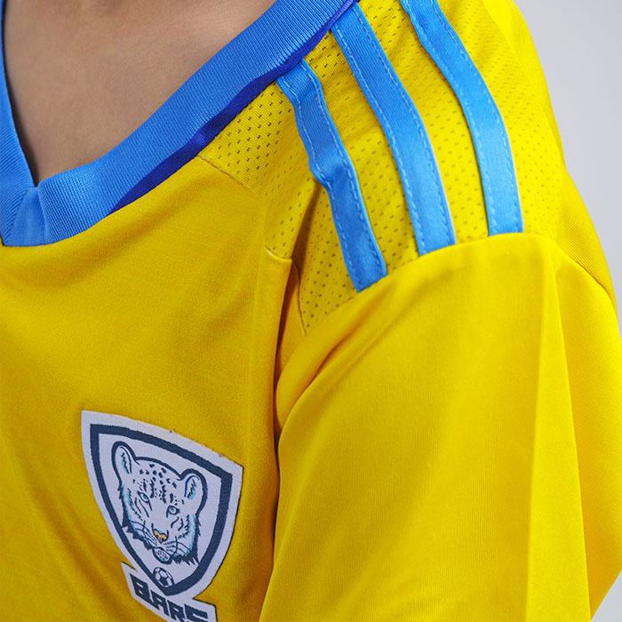 Форма для футбола из качественного материала